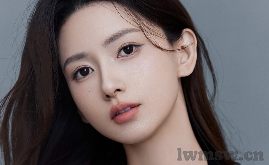 久人妻-久人妻，岁月长河中的温柔守望
